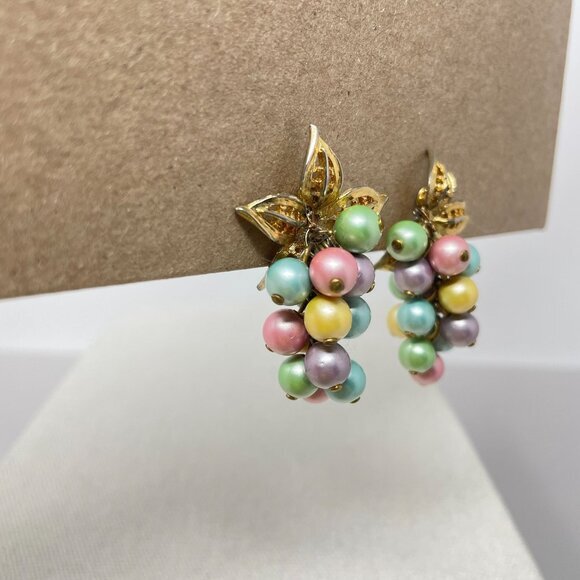 Vintage Pastel Grape Set Clip On‎ Earrings Convertible Brooch Necklace Pendant - Picture 3 of 12